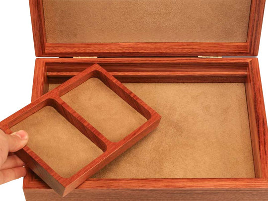 Divider View of a Chesapeake Valet Box
